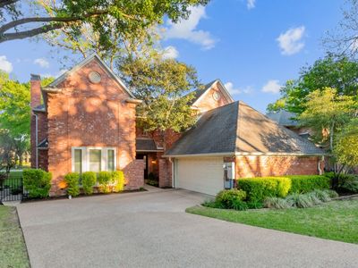 1810 Lakeshore Ct