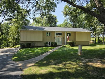 Property at 210 N Park Ave, Geneseo, IL