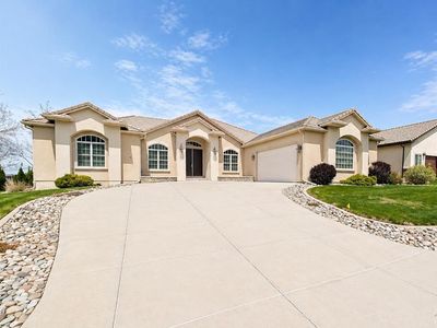 3941 Augusta Ln