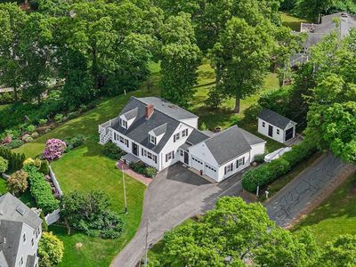 11 Boles Rd