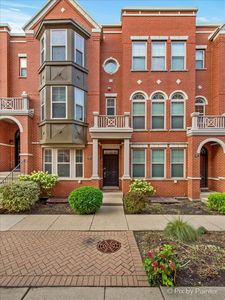 Property at 307 Narragansett Ct, Morton Grove, IL