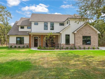 5529 Woodland Park Dr