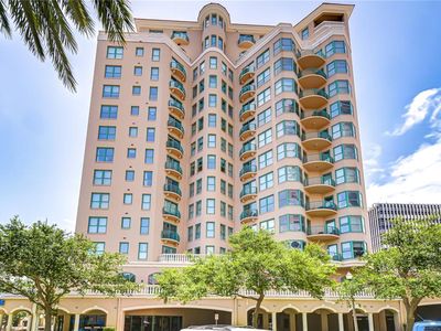 288 Beach Dr NE APT 12C