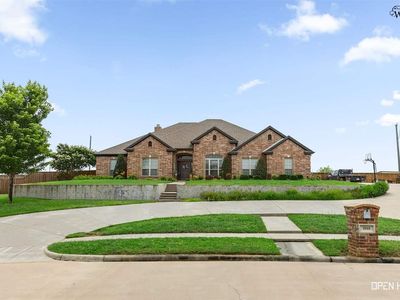 1010 Vineyard Ln