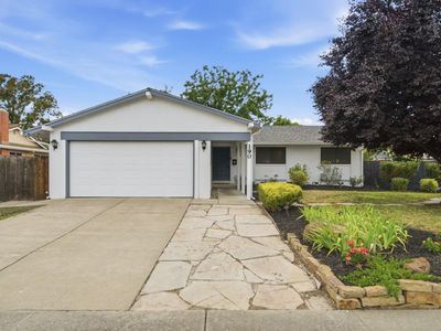 190 Dayton Ct