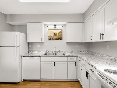 221 Grand Ave W APT 316