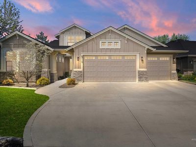 6713 N Moon Drummer Way