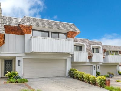 125 Knollwood Drive