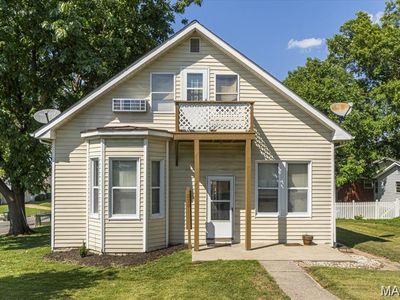 214 E Market St