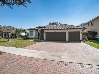 10620 NW 56th Ct