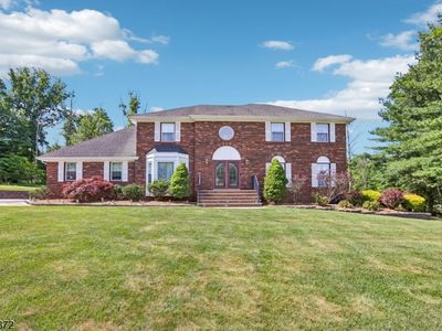 Property at 4 Viking Ct, Randolph, NJ