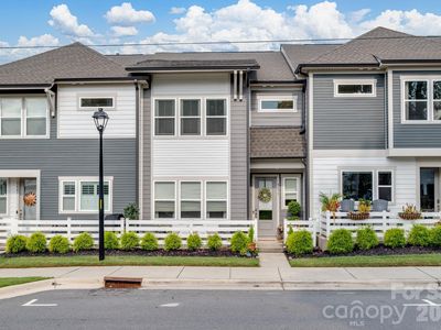 5471 Comiskey Aly