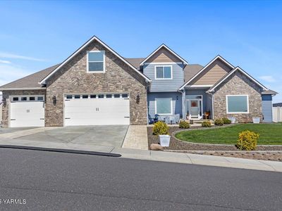 1201 Heritage Hills Dr