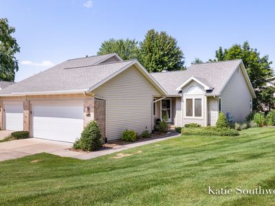 2116 Shetland Dr NE