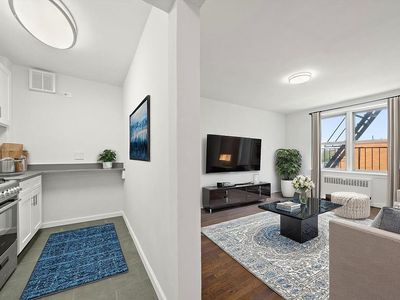 2630 Kingsbridge Ter APT 5HI