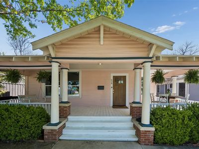 628 Woodlawn Ave