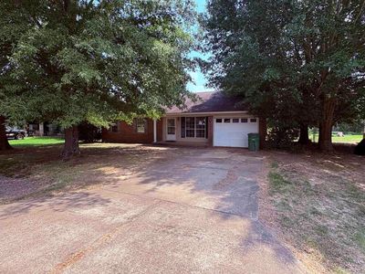 1809 Birchwood Dr