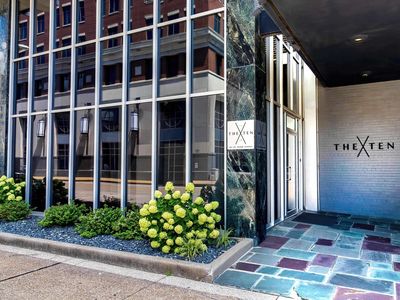 101 SE 3rd St APT 3B