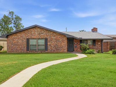 4020 Pleasant Dr