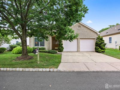 115 Leeds Ln