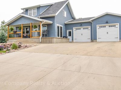 610 6th Ave