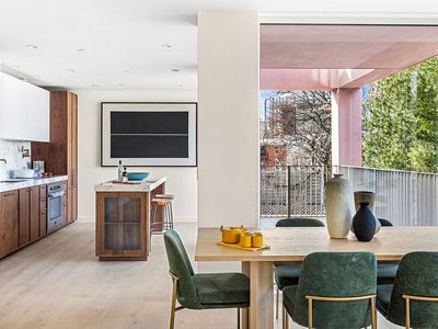 109 Devoe St #6