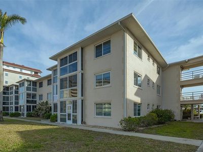 200 The Esplanade N APT B14