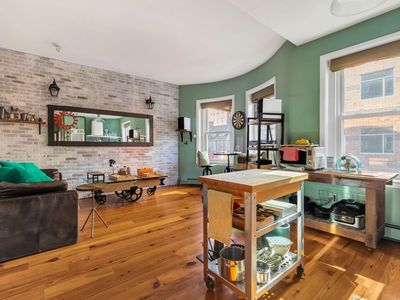 863 Massachusetts Ave APT 32
