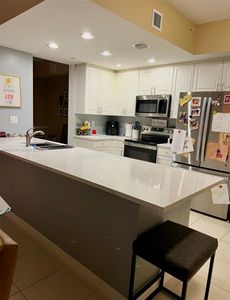 7735 Yardley Dr APT 213