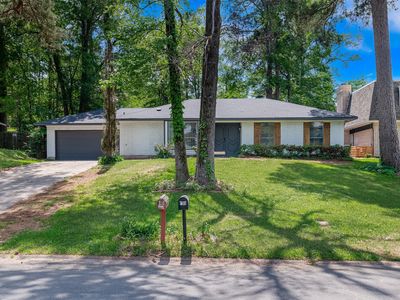 305 Hacienda Cir