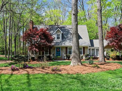 2511 Heritage Cir