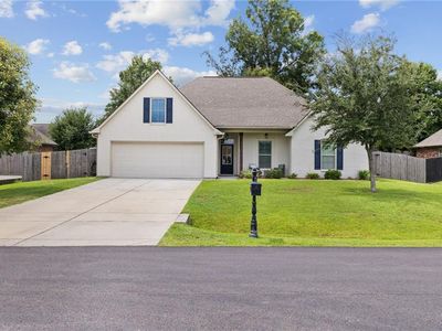 709 English Oak Dr