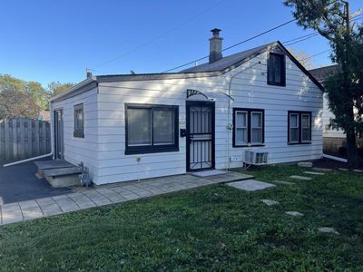 6768 North 52nd STREET