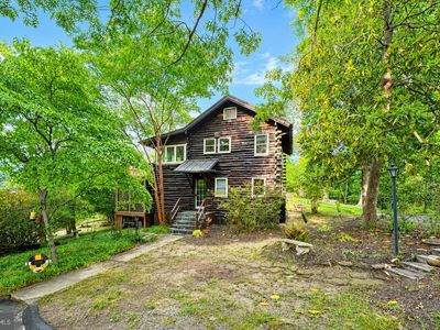 2342 Acacia Rd