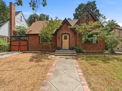 136 W Stadium Dr