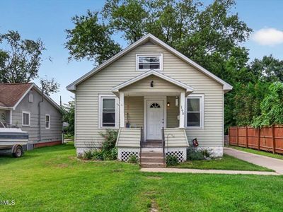 190 Greenlawn Avenue