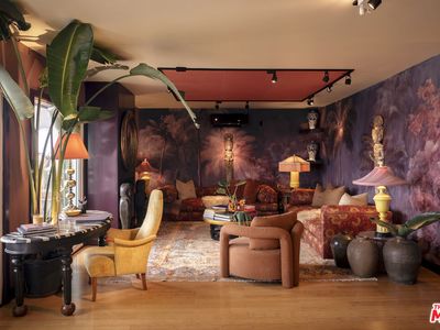 7560 Hollywood Blvd #Penthouse 409
