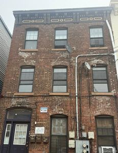 31 Lander Street