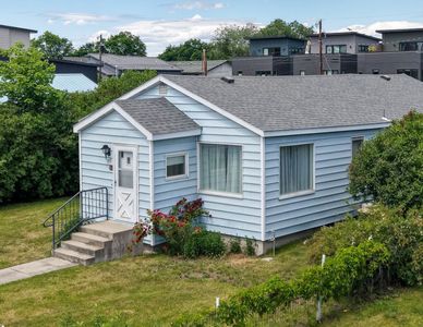 900 Palmer St