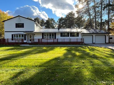 366 Lakewood Ln
