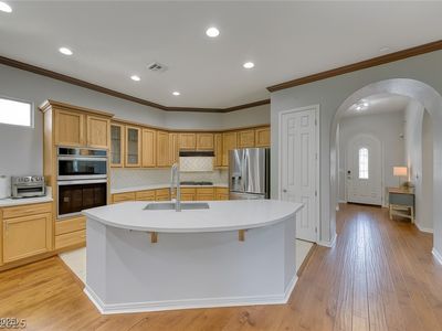 7716 White Ginger Ave