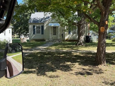 Property at 618 Iowa Ave, Holton, KS