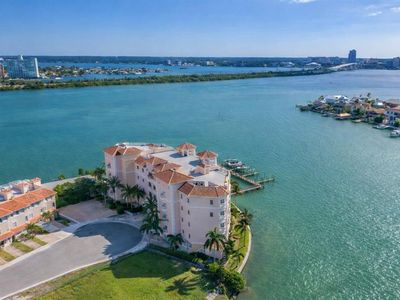 205 Brightwater Dr APT 401