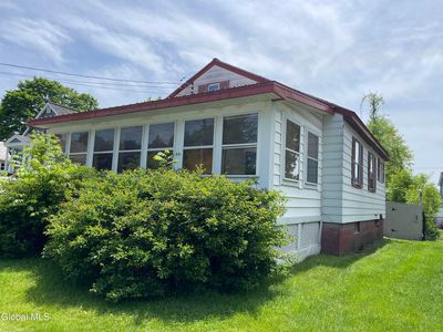 22 3rd Avenue