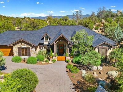 1389 Ridgewood Dr