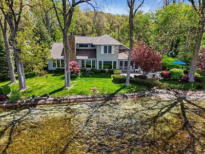 930 Nature Ln