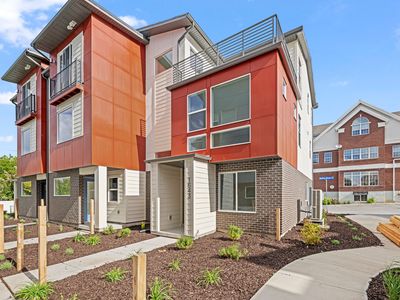 1643 E Meetinghouse Ct