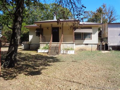 211 Oak Ave