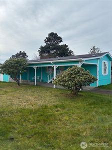 Property at 211 7th Street NE, Long Beach, WA