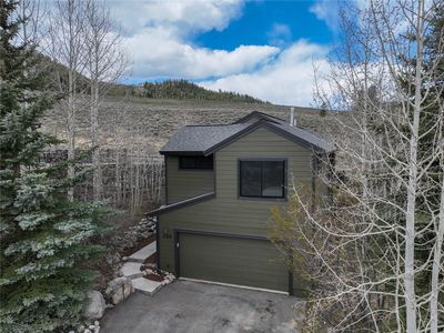 220 Meadow Wood Cir